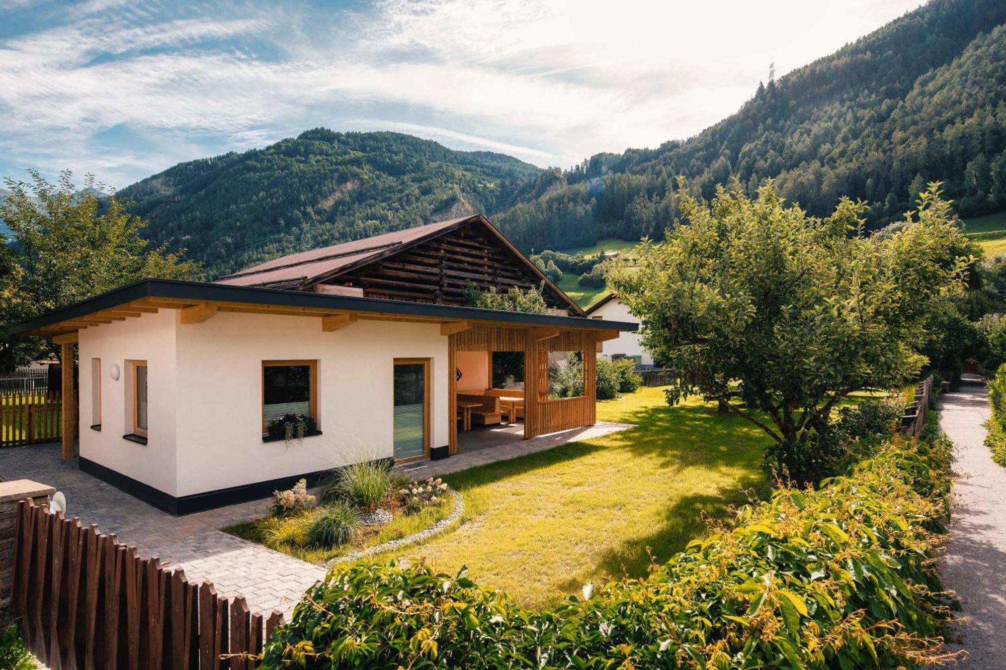 Raich Ferienwohnungen Ried im Oberinntal Exterior foto